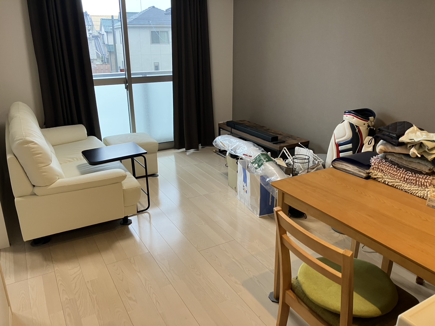 浜松市のマンションで行った転勤によるお引越しのための不用品回収前の様子