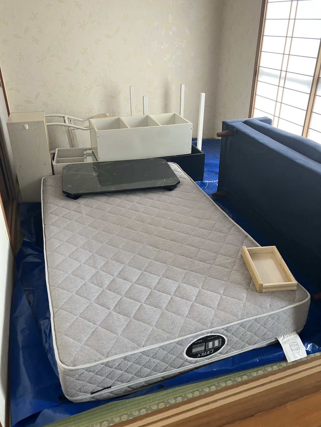 浜松市のアパートで行った断捨離のための不用品回収の清掃前の様子