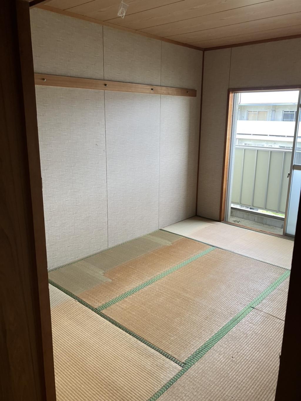 退去に伴っての不用品回収でご依頼を頂きました。